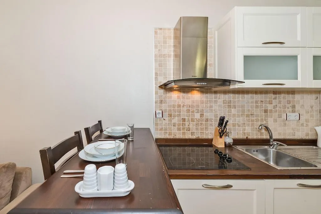 Iq Houses Mis Istanbul