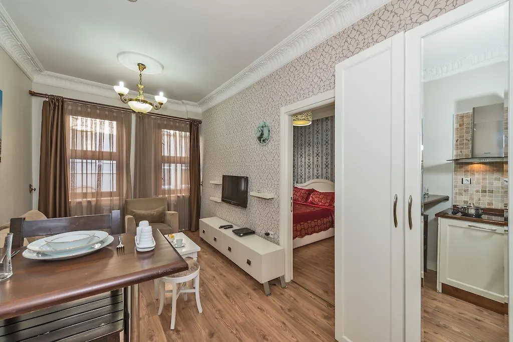 Iq Houses Mis Istanbul 3*,