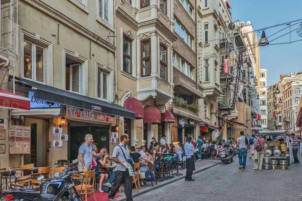 Iq Houses Mis Istanbul Turkey