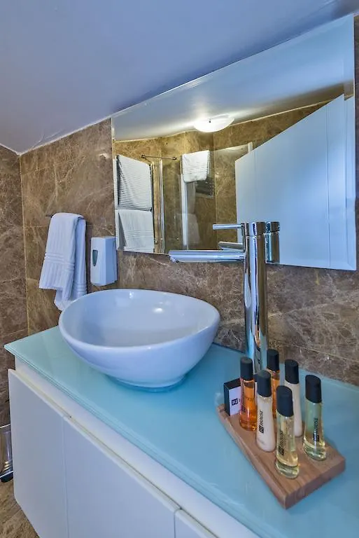 Iq Houses Mis Istanbul